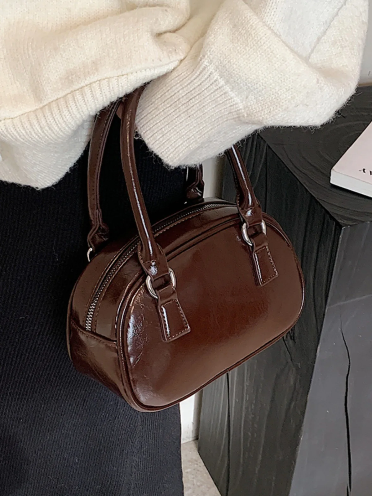 Petit sac à main carré rétro pour femme, populaire, initié unique, bandoulière, sac fourre-tout tendance, nouveau, 2024