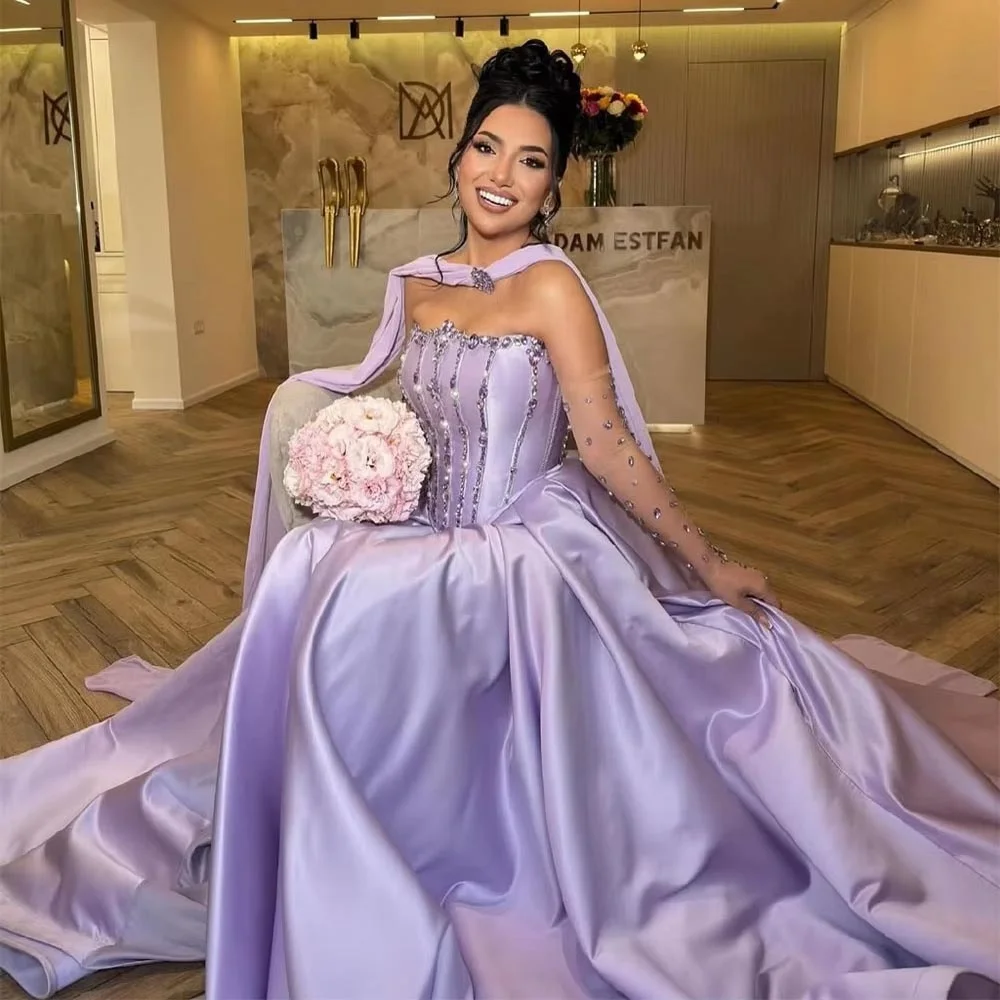 تخصيص رائعة الديكور المرأة فستان حفلة موسيقية مثير بلا أكمام الساحرة ألف خط عالية سبليت فستان الحفلات المرأة الكشكشة ثوب مسائي