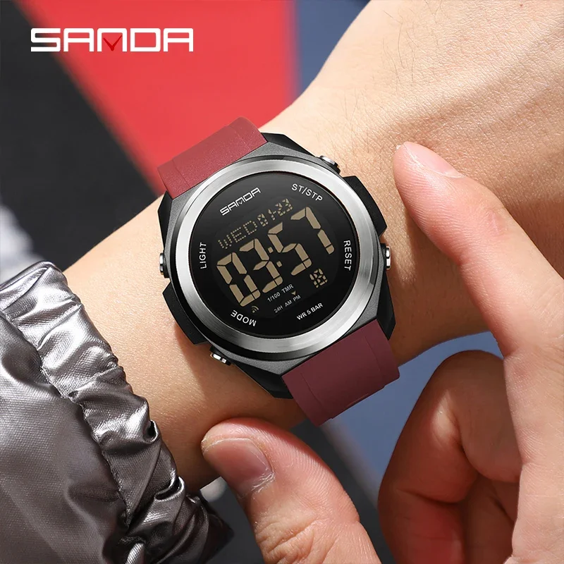 SANDA مقاوم للماء طالب رجل ساعة رقمية سبعة أنواع من الضوء الليلي ساعة رياضية متعددة الوظائف ساعة توقيت الساعات الإلكترونية