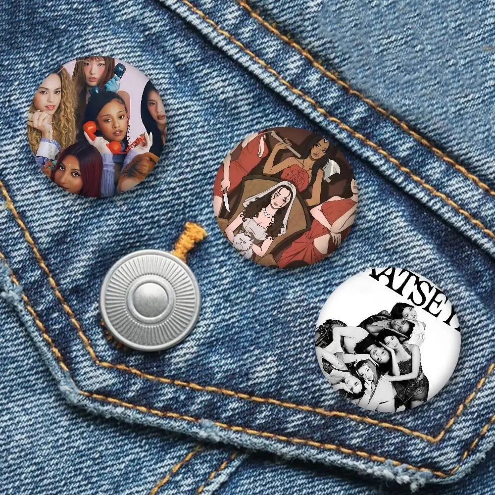 Kpop Band K-Katseyes Anime Brooches Cute Cartoon  Badge Jacket Jeans Lapel Pin Gift Accessorie
