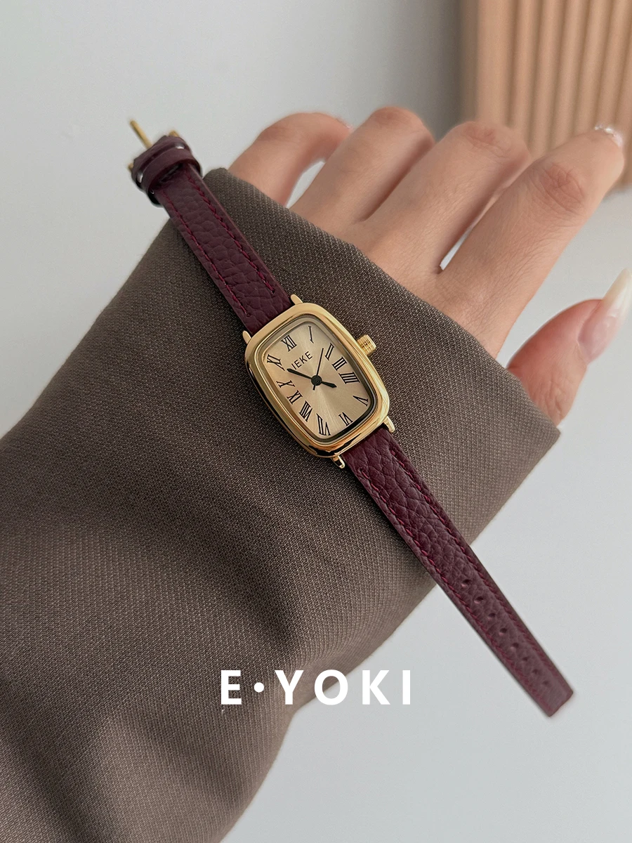 

New Red Retro-Style Small Dial Women'S Luxury Leather Strap Watch, High-End Luxury Women'S Wristwatch, Quartz Fashion Watch.