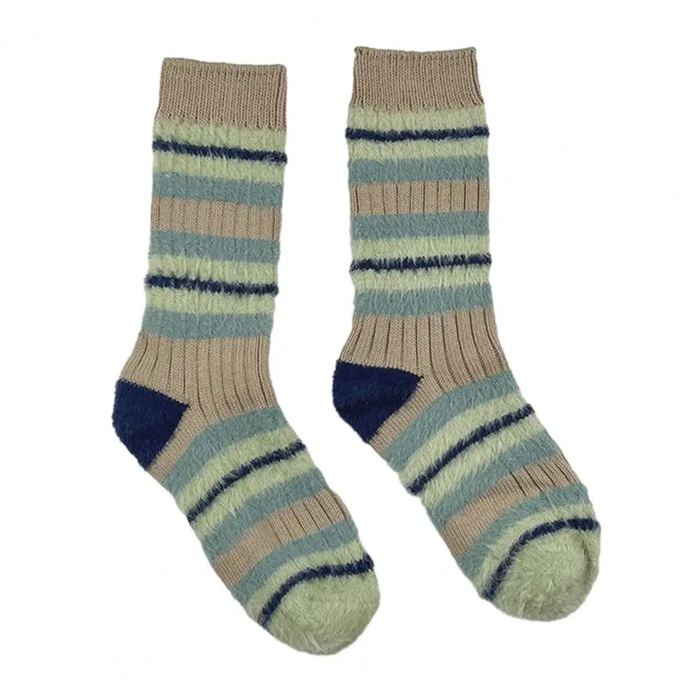 Soft Cotton Ankle Socks Warm Cozy Women's Mid-calf Socks with Anti-slip Stripes for Fall Winter Thick Elastic Odor-free for Cold