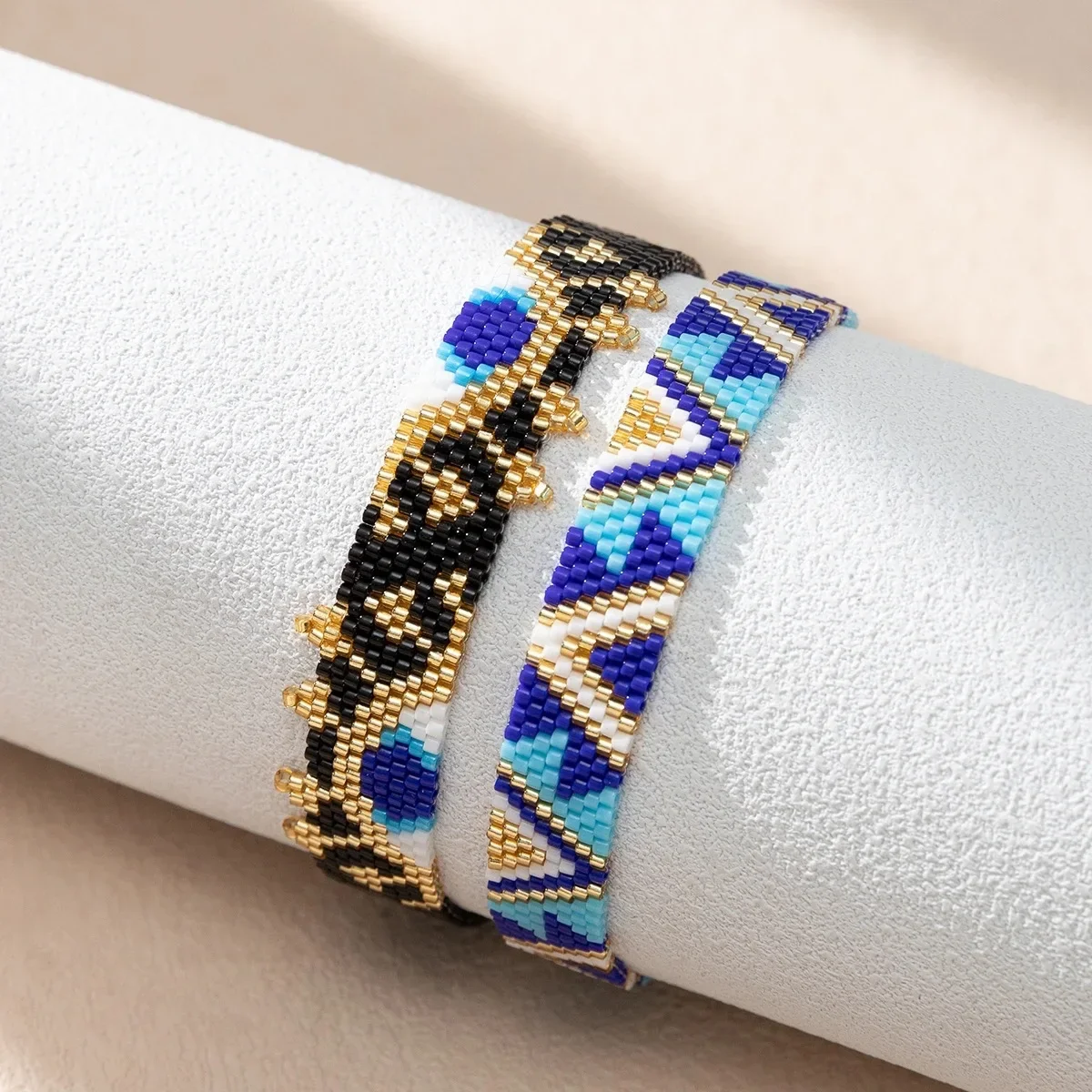 

Beaded bracelet Asymmetry Eyes Geometry Hand weaving Bohemia Adjustable Pattern Tidal current Simplicity Rice bead bracelet