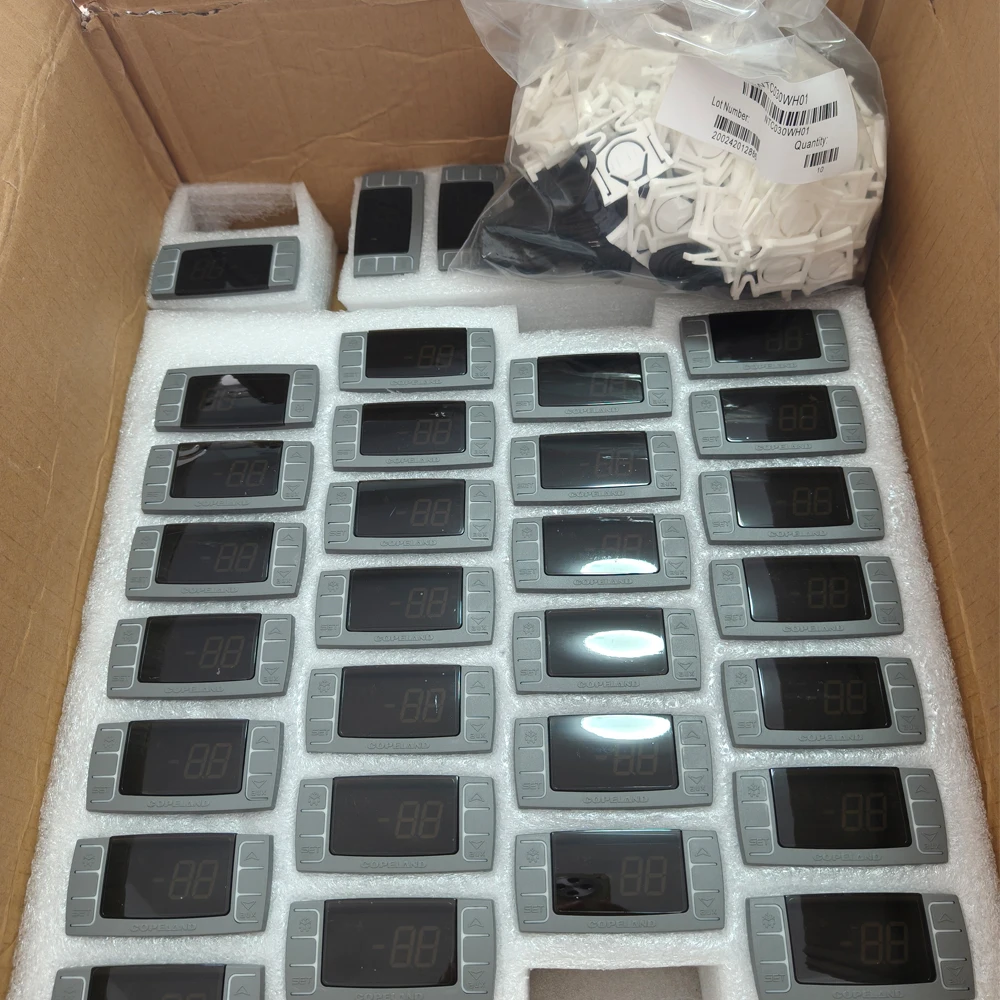 XR02CX-5N0C1 // XR02CX-5NOC1 ل Dixell Tmperature تحكم ترموستات التتابع جديد الأصلي الثلاجة الفريزر 220 فولت XR02CX NTC