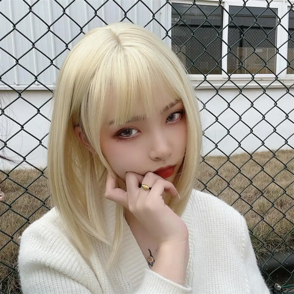 

Короткие прямые волосы, модные, легко носить, пушистые, трендовые, светло-золотистого цвета, аксессуар для макияжа, термостойкий шелк, длина до плеч