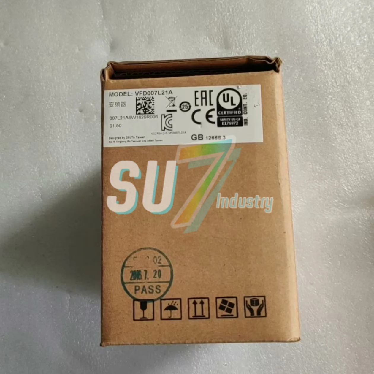 محول التردد الأصلي الجديد VFD007EL43W VFD007L21A