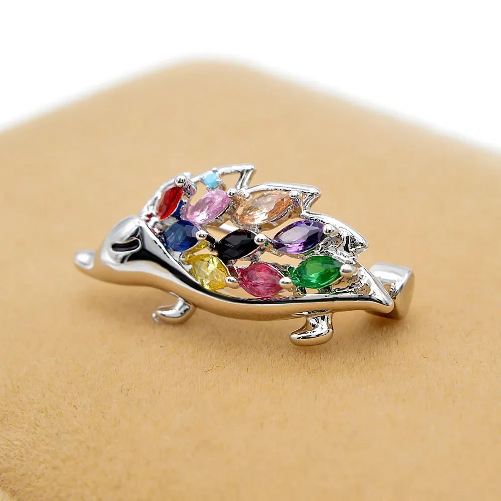 CINDY XIANG New Arrival Zirconia Hedgehog Collar Pin For Women And Men Unisex Fashion Copper Brooch Animal Design Kids Gift