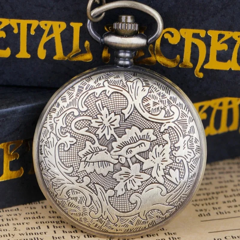 빈티지 청동 석영 주머니 시계 양각 드래곤 패턴 장식 청동 펜던트 시계 여성을위한 절묘한 선물 남성