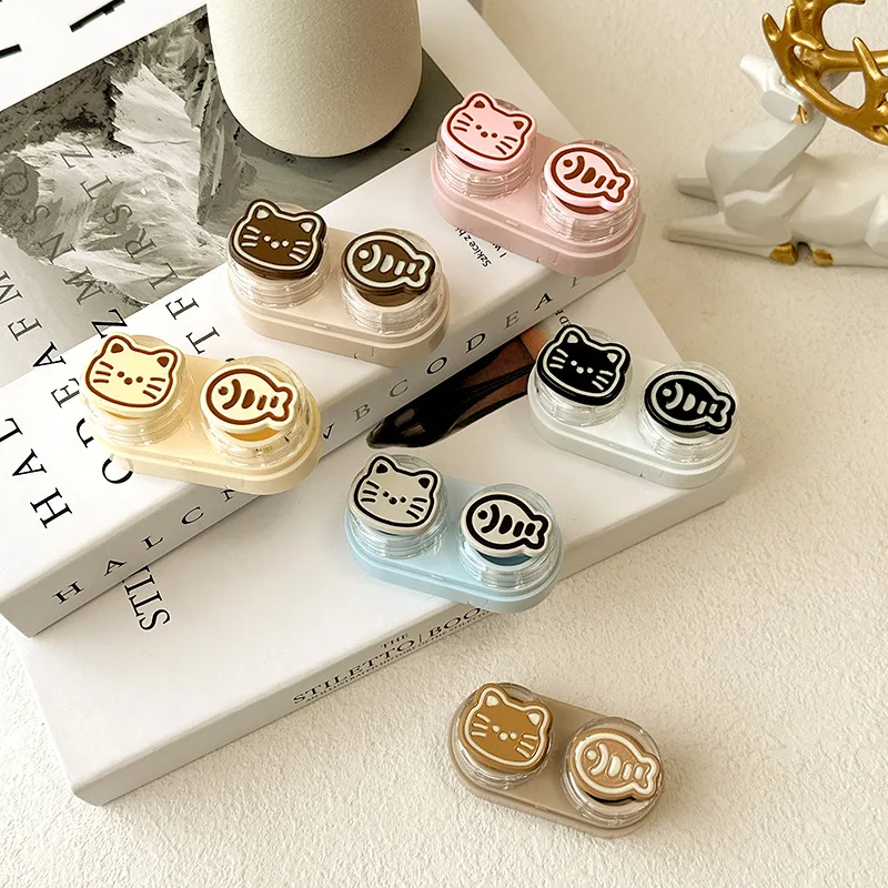 Nuevo estuche para gafas de contacto con forma de gato, contenedor para el cuidado de los ojos, Mini caja portátil de almacenamiento con soporte de viaje de dibujos animados, regalo 2025