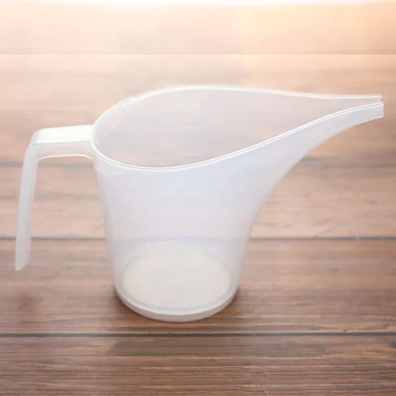 1PC 500ml Tip Mouth Plastic Measuring Jug Plastic Graduated Cup Liquid Measure Cup Container Long Spout Jug