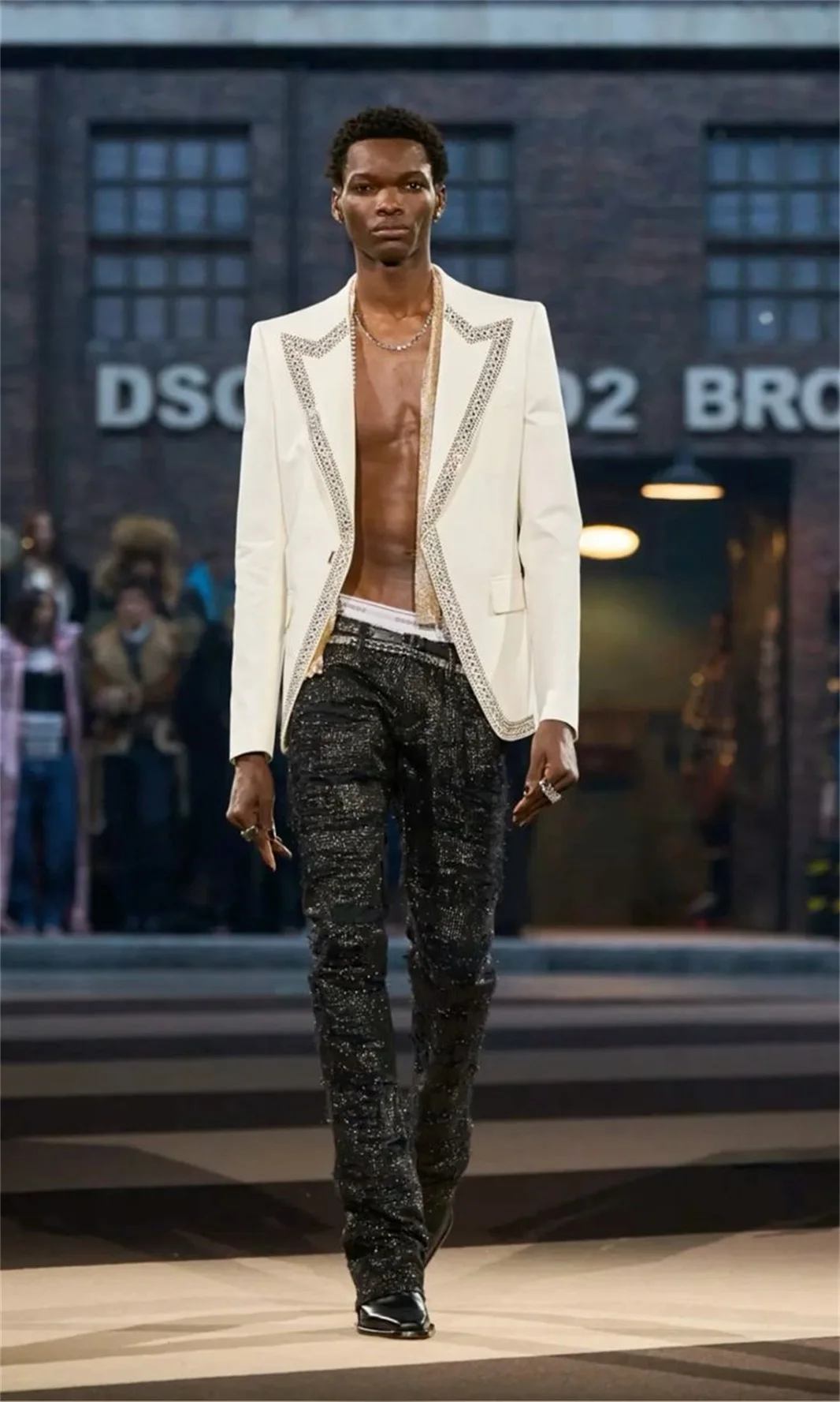 Luxury Men Suits 2 Piece Crystals Blazer+Shiny Black Pants Prom Wedding Tuxedo Coat Custom Made Formal Office Jacket Trousers
