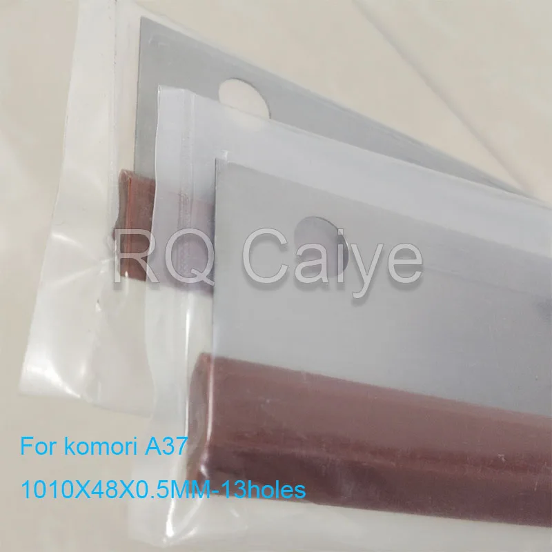 Best Quality Polyurethane Material Komori A37 Wash Up Blade 1010x48x0.5mm 13 Holes Komori28 Printing Machine Parts