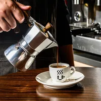 Vintage Wooden Handle Espresso Maker Moka Pot Classic Italian And Cuban Café Brewing Tools Cafetera 150ml 300ml Cafe Accessories