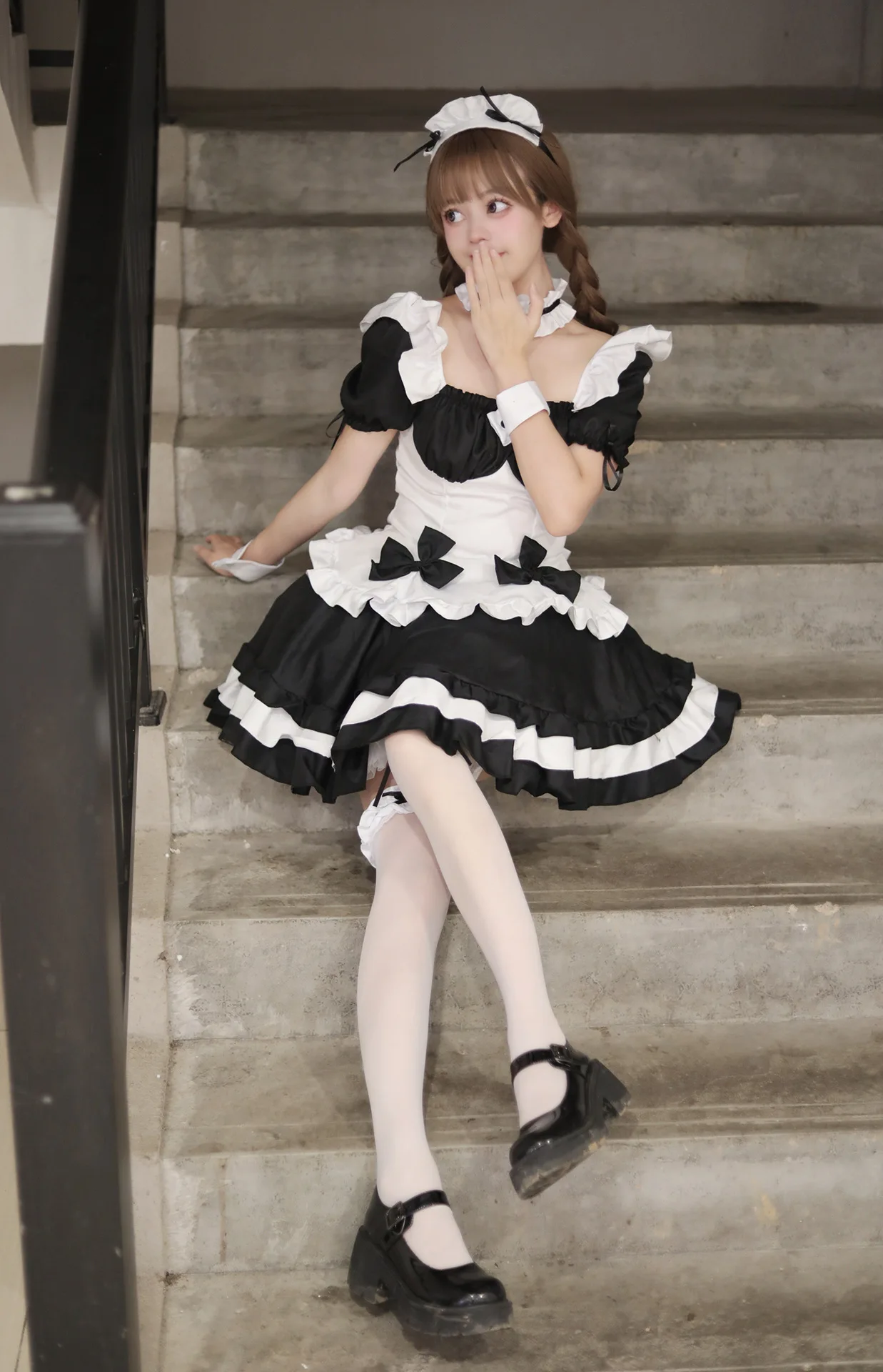 Süßer Lolita-Petticoat in Schwarz-Weiß, lange Strümpfe, elastische Overknee-Socken, Gothic-Cosplay-Spitzen-Party-Accessoires – Detail 7