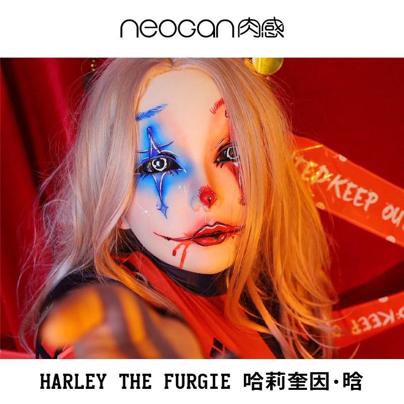 

Har-ley the Fur-gie, high-end masks, shows, proms, comics