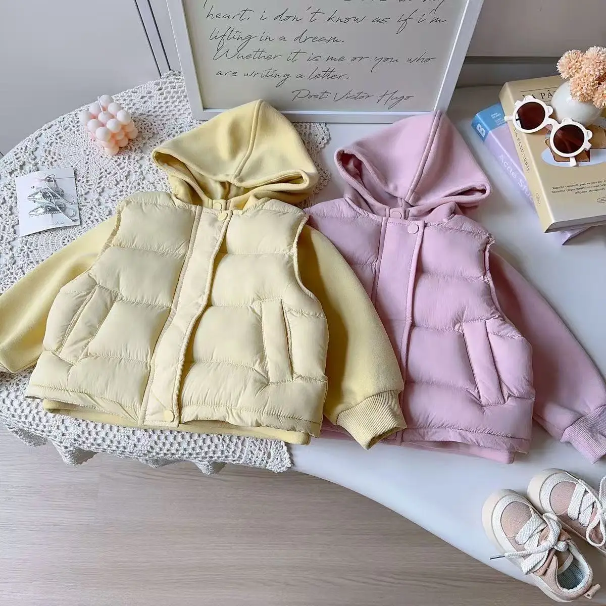 

Winter Girls Suit 2026 New Padded Warm Hooded Sweater Thickened Waistcoat WaistCoat Two-piece Set 90-140cm