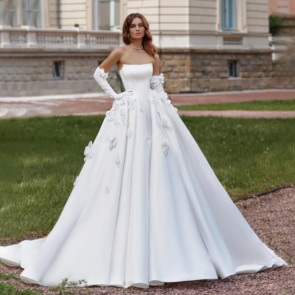 Stunning Strapless Neckline Satin Bridal Grown With 3D Flowers A Line Wedding Dresses Back Lace Up Customized Vestido De Noival