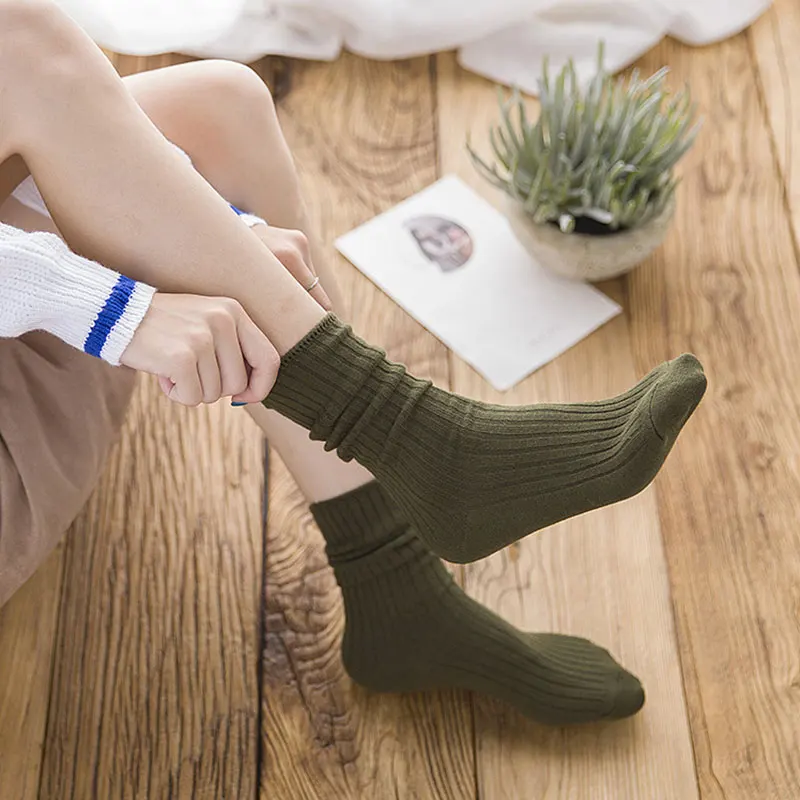 Solid Harajuku Retro Women Cotton Socks for Winter Autumn Korean Middle tube Socks for Women Comfortable Cotton Stacked Socks