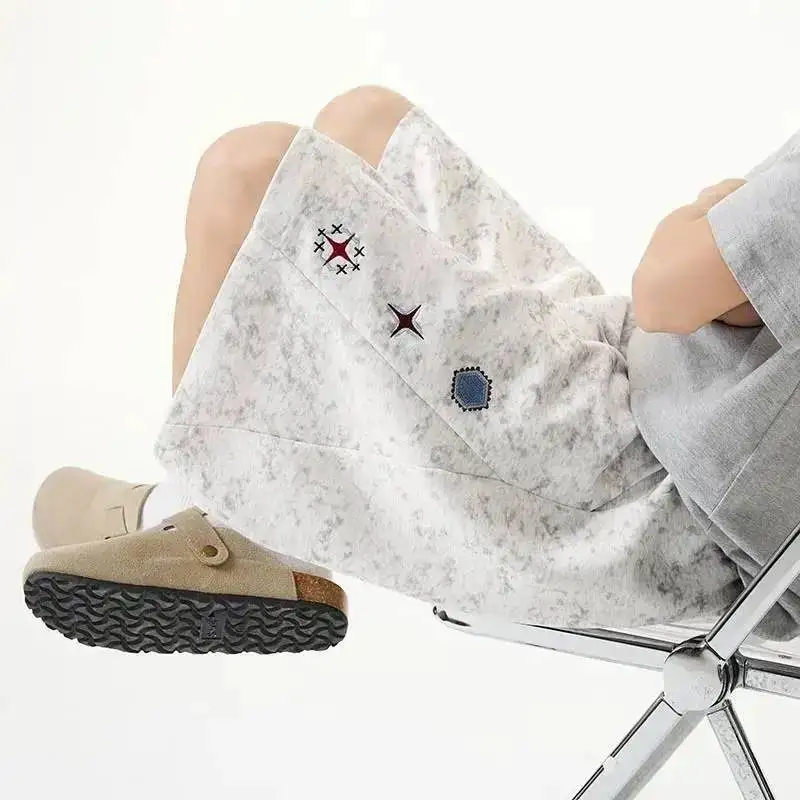 LUZHEN 2026 Summer Loose Embroidery Pattern Elastic Waist Pants Five-pointed Men Fashion Straight Handsome Casual Shorts JY7753