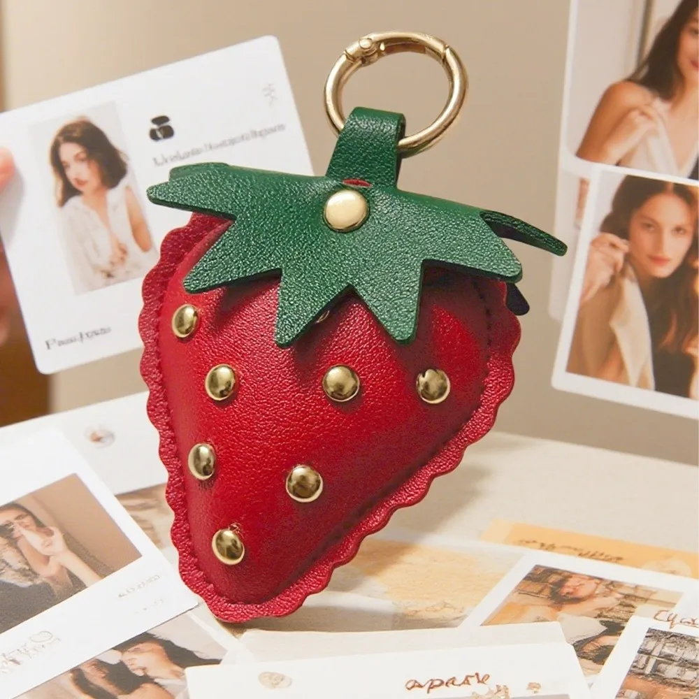 PU Leather Leather Strawberry Keychain Handmade Cute Strawberry Design Creative Fruit Keychain Car Hanging Keychain