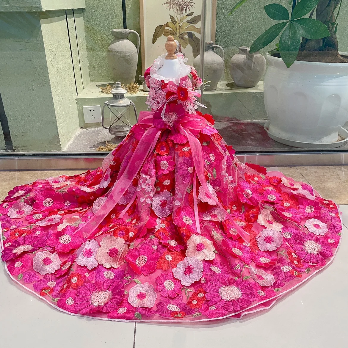 Luxury High-end Rose Red Pet Dog Clothes Handmade Sunflower Embroidery Long Tail Lace Princess Dress For Small Medium Dog Poodle