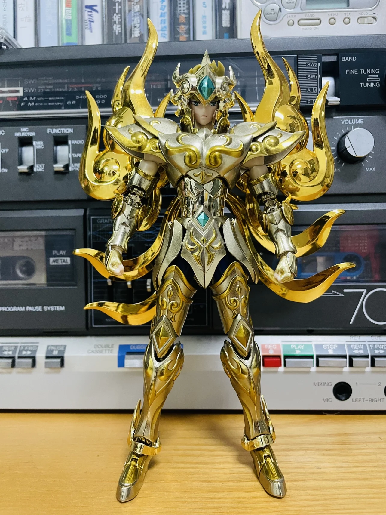 

MST Saint, Sacred Clothes, Mythical Lion, Aiolia Pu Color, Alloy Element New Spot