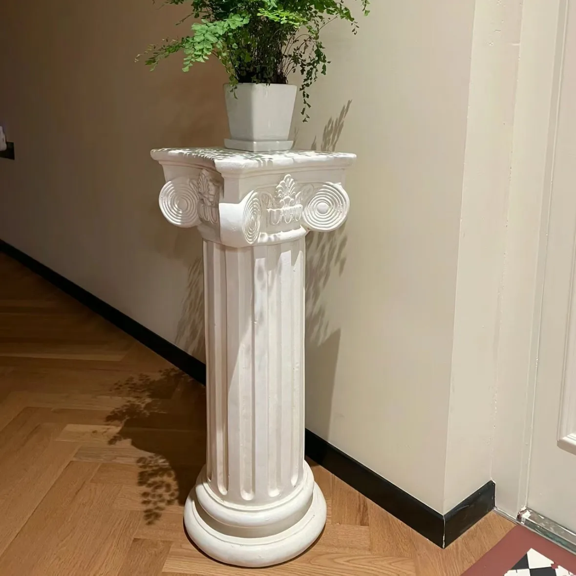 European retro Roman column ornament indoor home outdoor garden gardening landscaping base flower stand decoration handicrafts