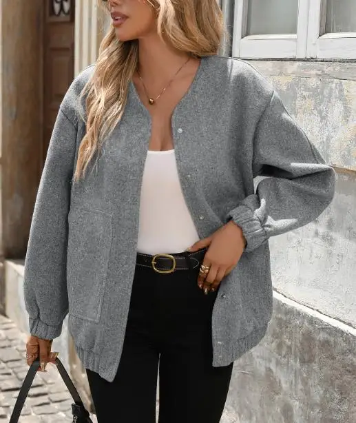 

2025 Loose Casual Simple Large Pocket Decoration Single Breasted Long Sleeved Jacket Autumn Women's Solid Color V-Neck Jacket