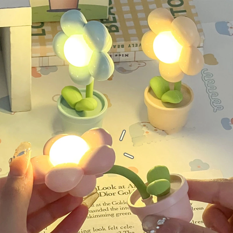 Mini LED Flower Night Light, Cute Small Table Lamp, Desktop Ornament, Bedside Bedroom, Ambient Lights, Children Toy, Kids Holiday Gift