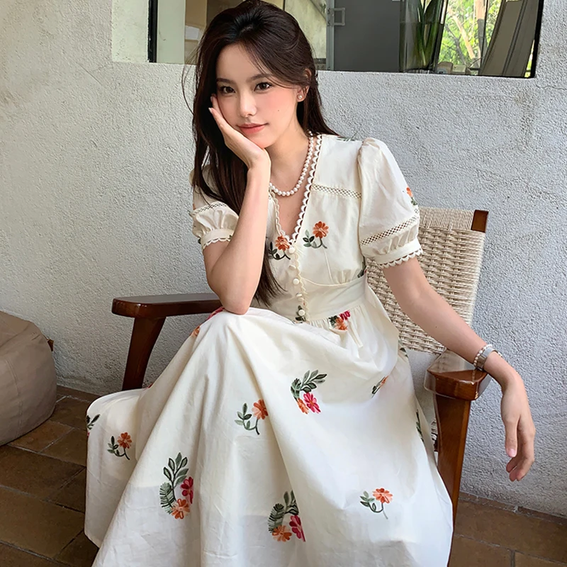 Flowers Embroidery Dress Women Summer Lace Patchwork Design Mid Length Big Swing Party Dress Elegant V-Neck Hollow Puff Sleeve