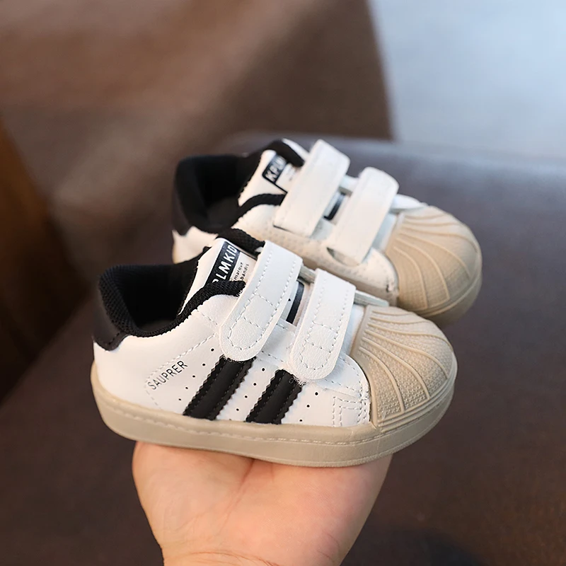 Zapatillas de deporte para niños y niñas, zapatos de suela suave, con punta de concha, para otoño, 2024