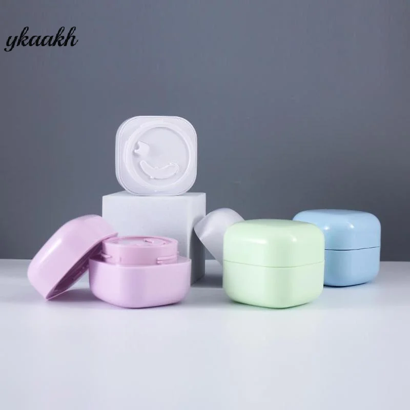 

100g Plastic Cream Jar PP Face Cream Jar Refillable Lotion Cream Bottle With Spoon Wide Mouth Frostbite Makeup Remover Bottle