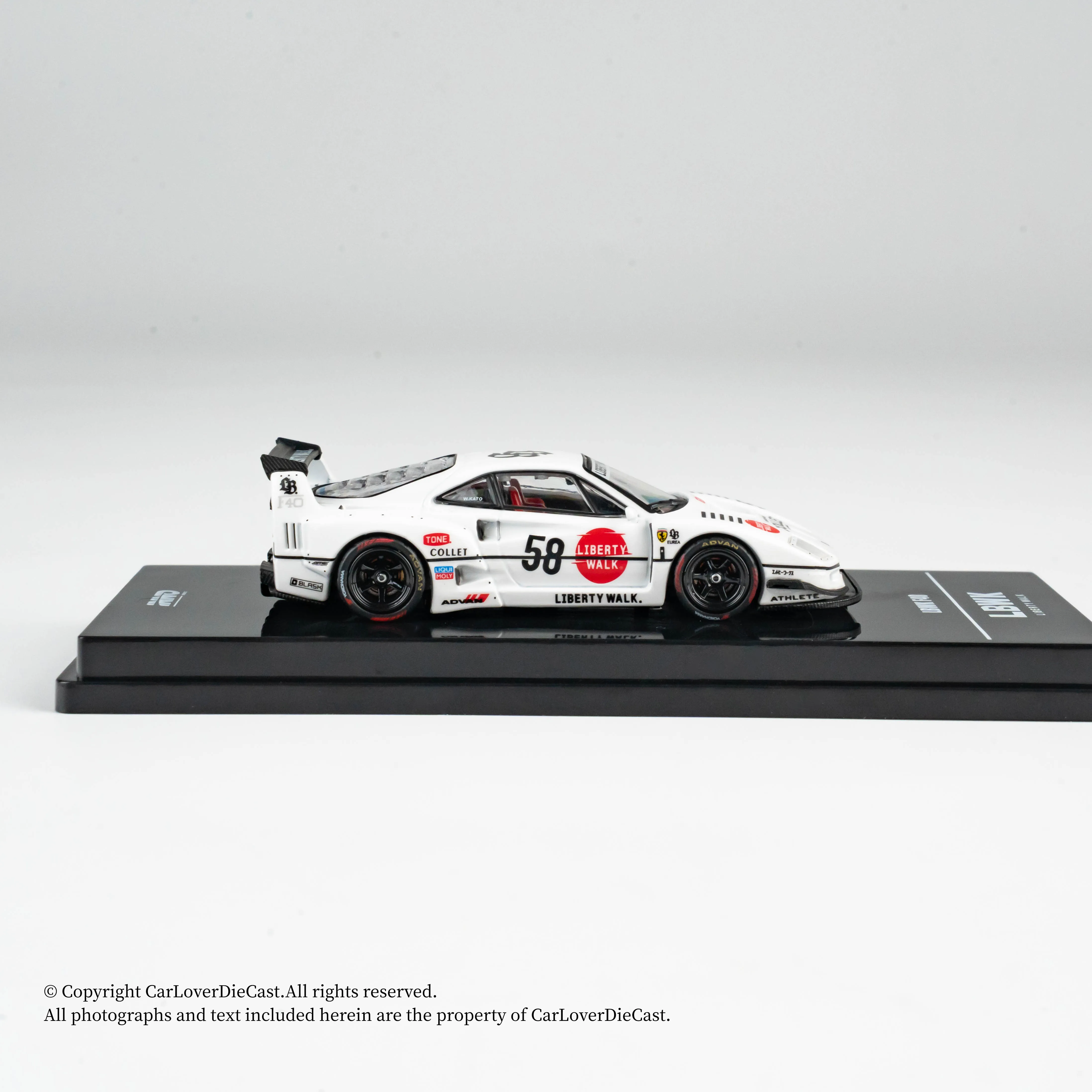 INNO 1:64 LBWK F40 COLLET Weißes Diecast-Modellauto