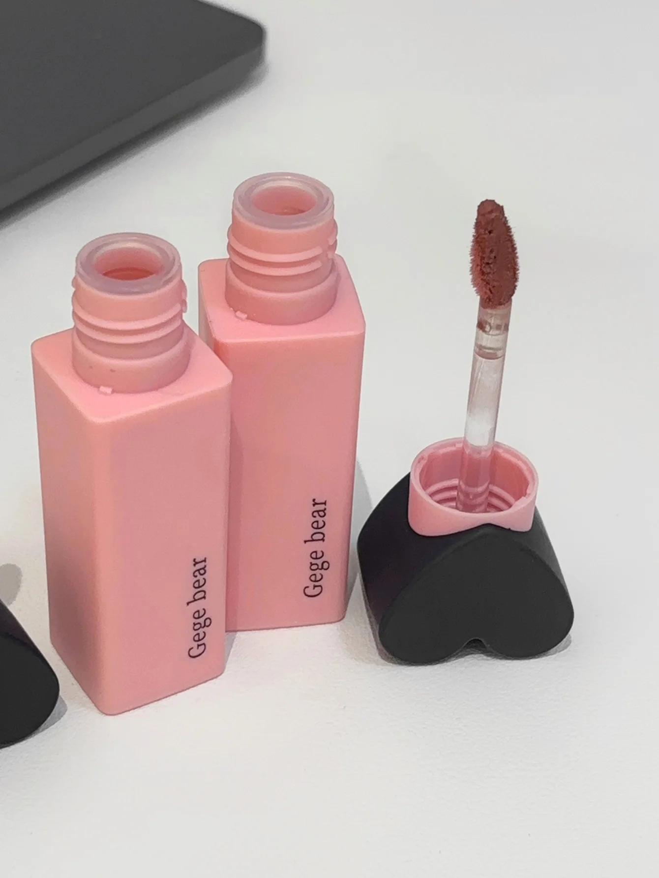 Dreamy Sweetheart Velvet Lip Glaze Gege Bear Matte Soft Texture Not Easy To Stick Cup Long-Lasting Lipstick