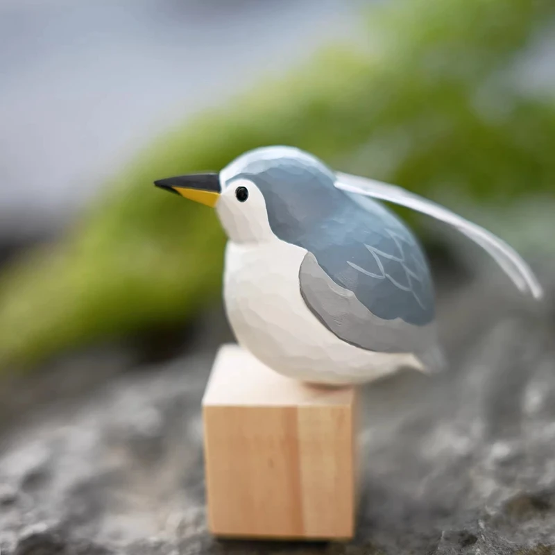 Hand Carved Wooden Night Heron Ornament Solid Wood Craft Fat Bird Figurine Home Desktop Decor