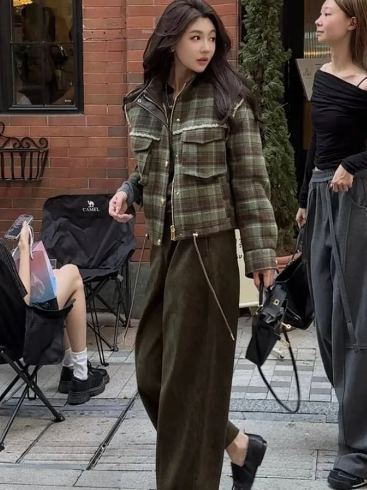 

Winter Cheered Coat for Women Warmth Guaranteed Ele Design Polyester Fiber Long Sve Zipper Closure ort O...