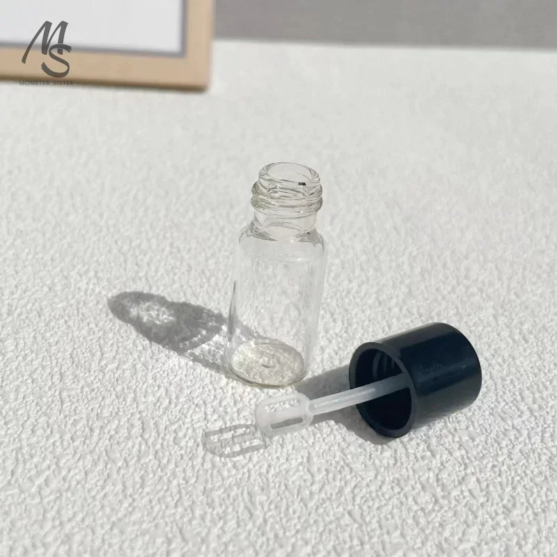 2/5/10Pcs 4ml Mini Glass Sub Bottle with Small Scraper Empty Bottle of Liquid Foundation Container for Cream Travel Essentials