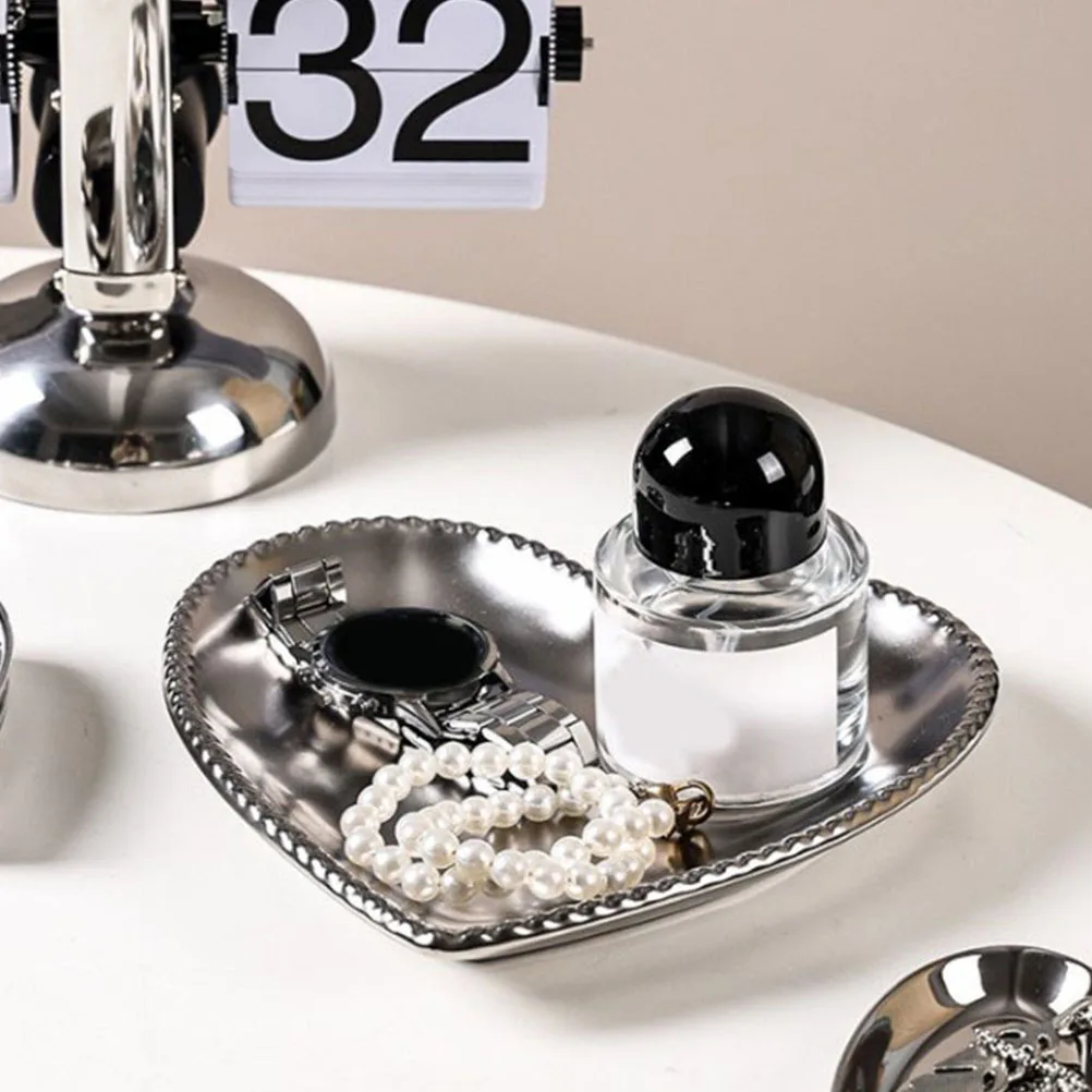 Ceramic Heart Jewelry Storage Dish Elegant Luxury Jewelry Organizer Tray Ring Necklace Holder Display Heart Shape Dish