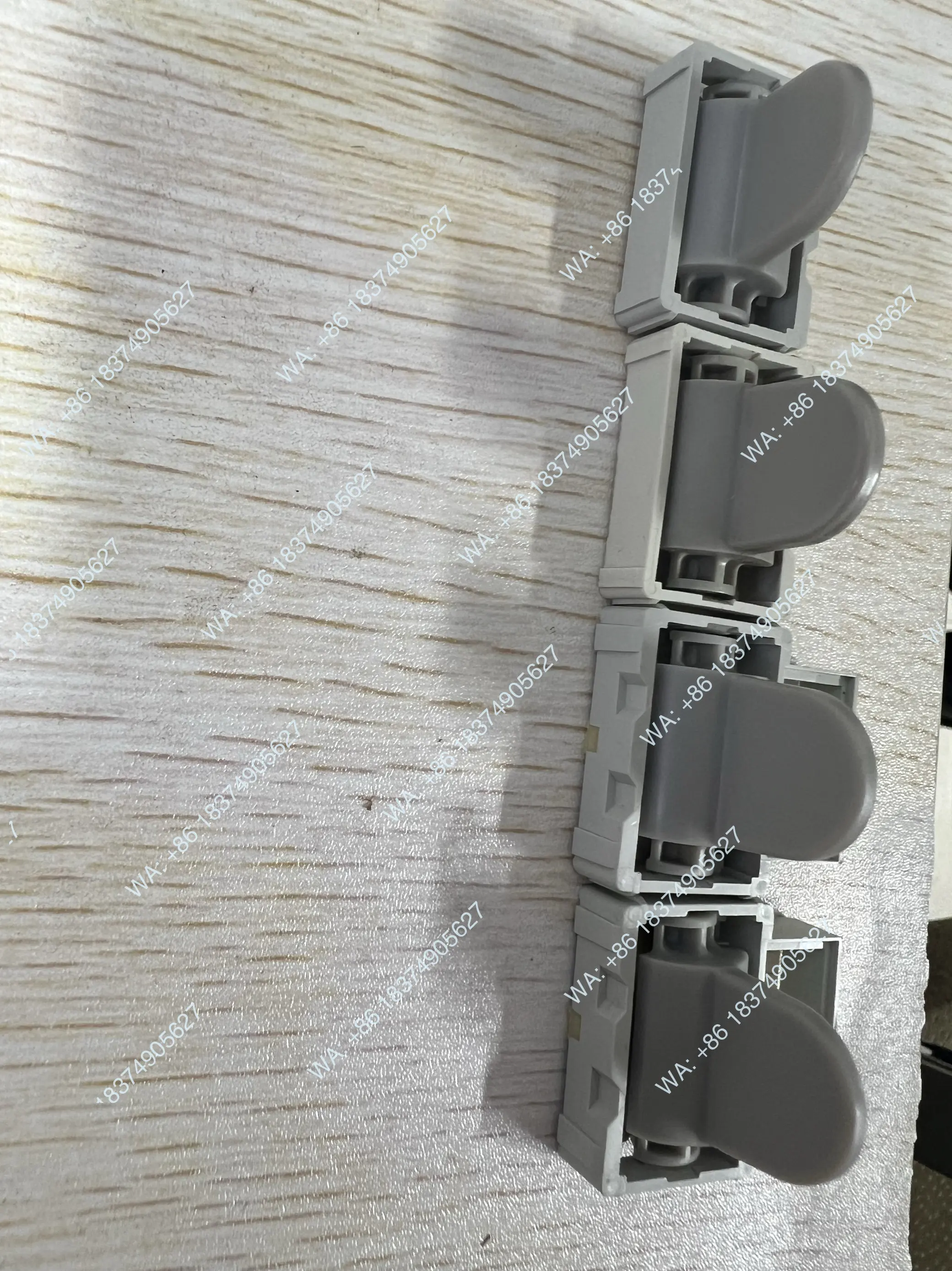 1pcs E8 Keyboard Pick, Mechanical Pick, Keyboard Operation Panel