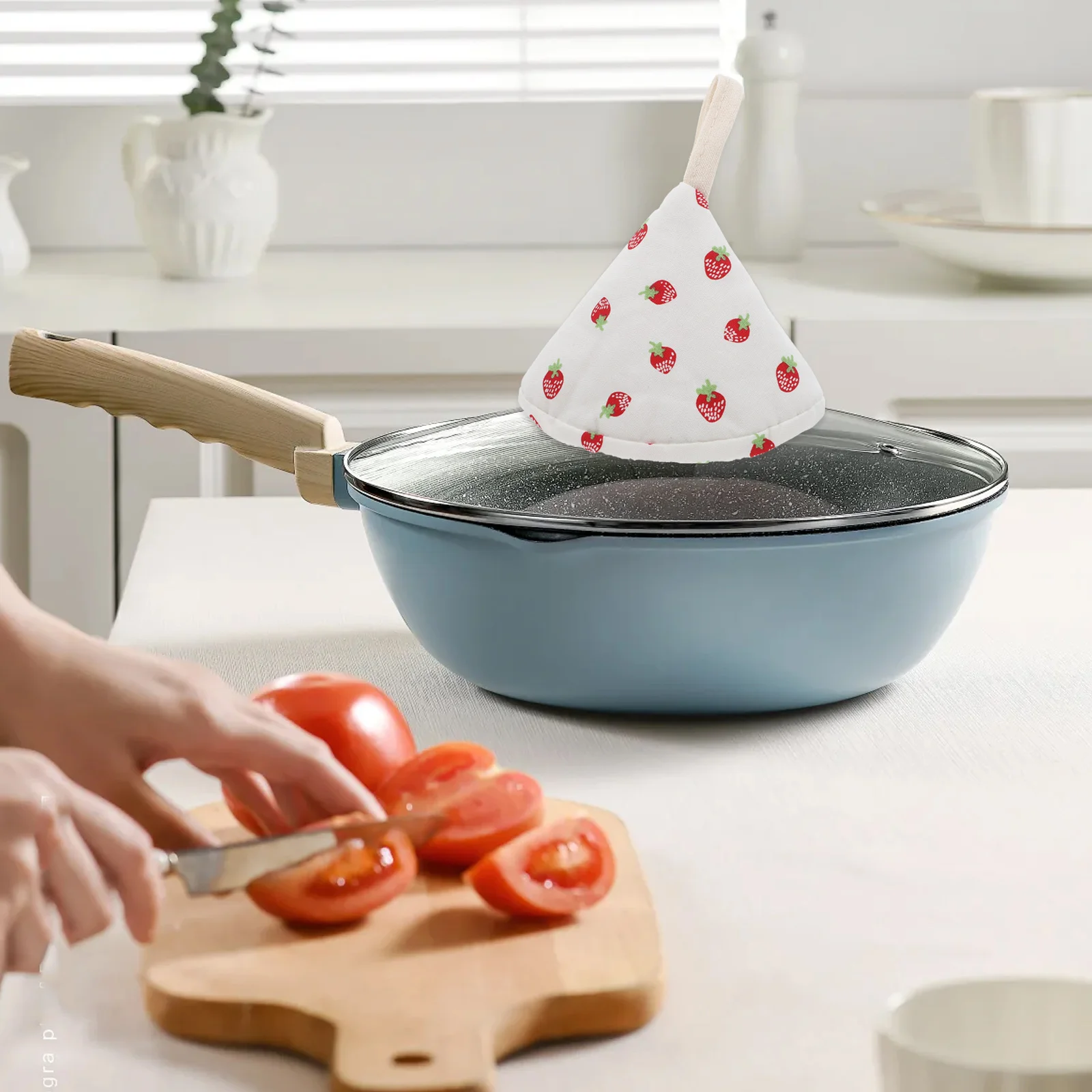 

2Pcs Triangular Anti-Scald Pot Lid Cap Heat Resistant Non-Slip Handle Cover Kitchen Accessory Pot Handle Sleeve