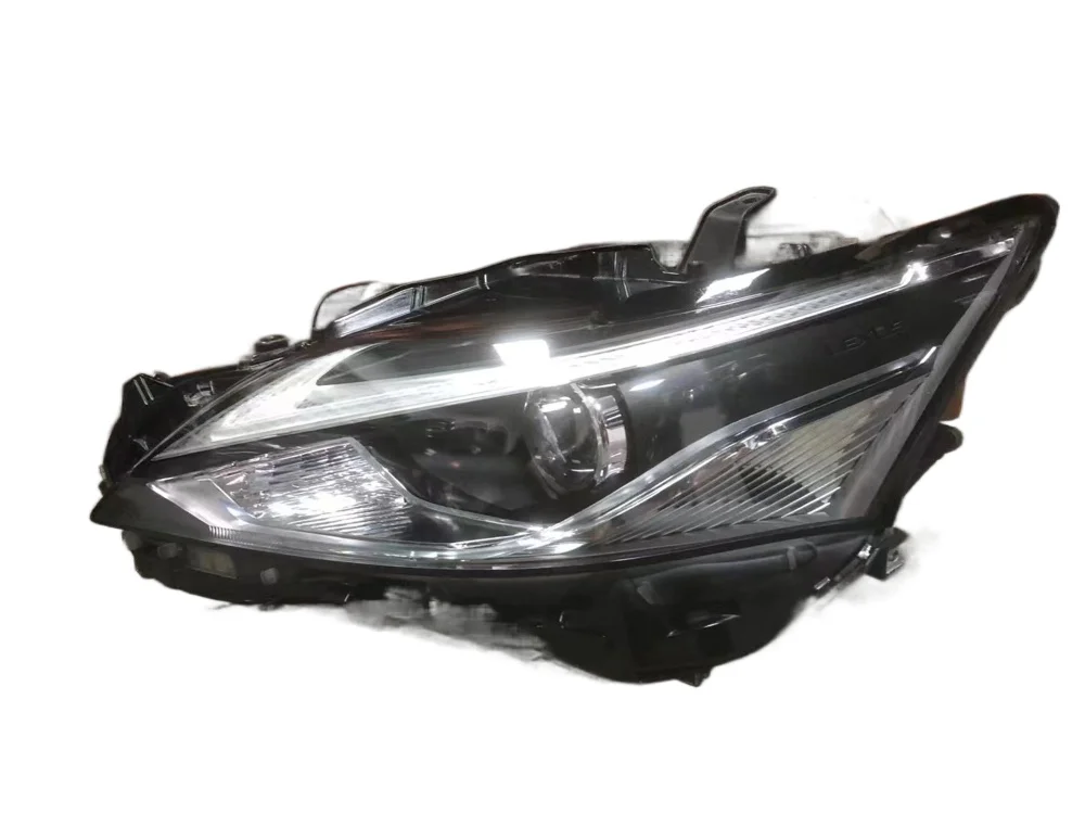 It is suitable for  Lexus CT200 CT200H Headlight LED original Japanese part 2012-2021