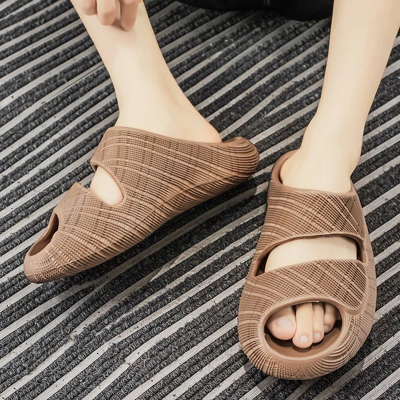 Herensandalen met klompvorm: hoge hak, plat, zomers, met gaten, antislip, voor thuis en het strand_voghion.com