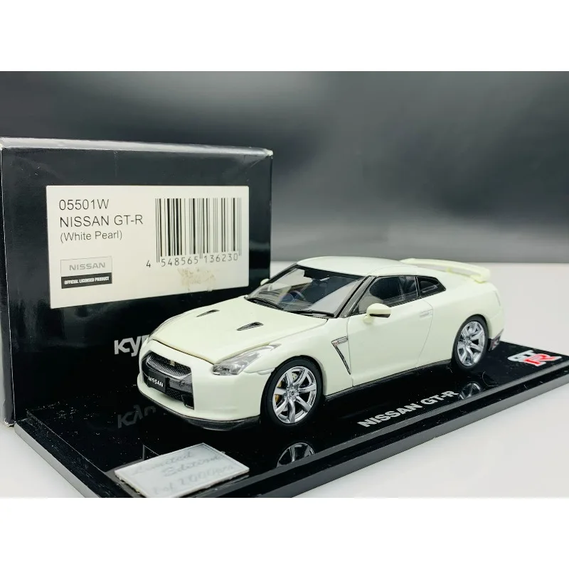 Diecast KYOSHO 1:43 Scale R35 GTR Alloy Car Model