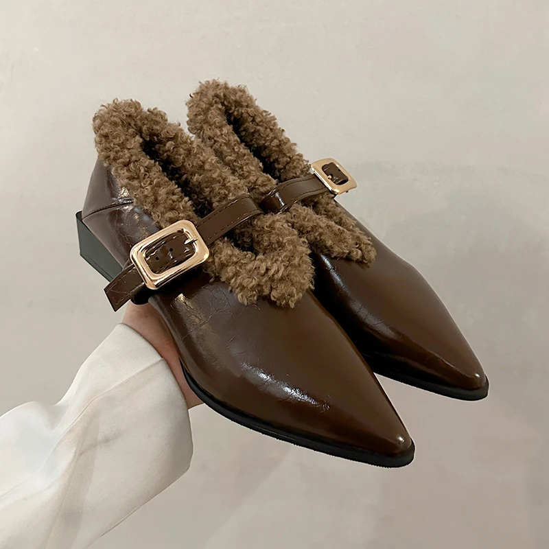 

Осенняя модная пушистая женская обувь Мэри Джейн, элегантные туфли на низком каблуке с острым носком, женская уличная удобная теплая кожаная обувь