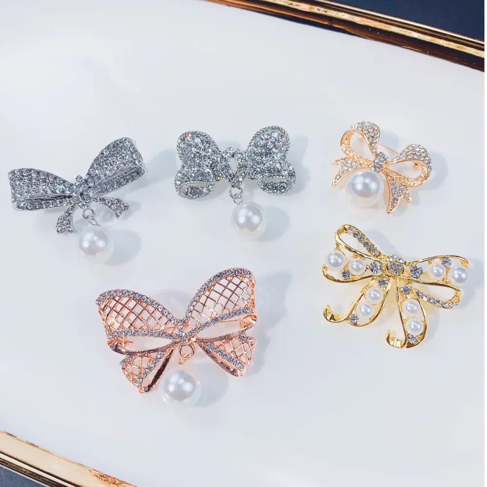 Korean Anti Explosure Brooch High Grade Temperament Simple Crystal Bowknot Pearl Brooches Pin Fixed Clothes Versatile Buckles