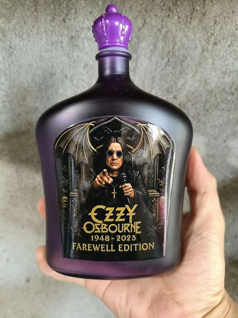 زجاجة ويسكي Ozzy Osbourne العودة إلى البداية زجاجة نبيذ الويسكي التذكارية ديكور المنزل تمثال جمع الحرف اليدوية #6