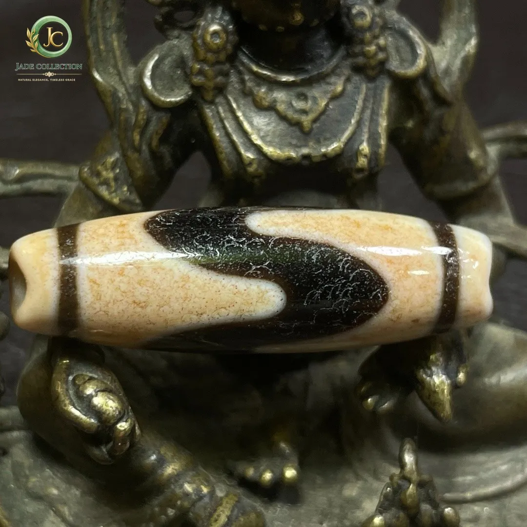 Tibetan Nepalese Himalayan Bead Ancient Agate Old Dzi Talisman eye Bead Amulet