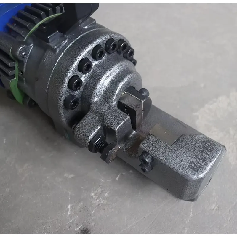 Tagliatrice elettrica portatile per tondo per cemento armato con taglierina per barre d'acciaio