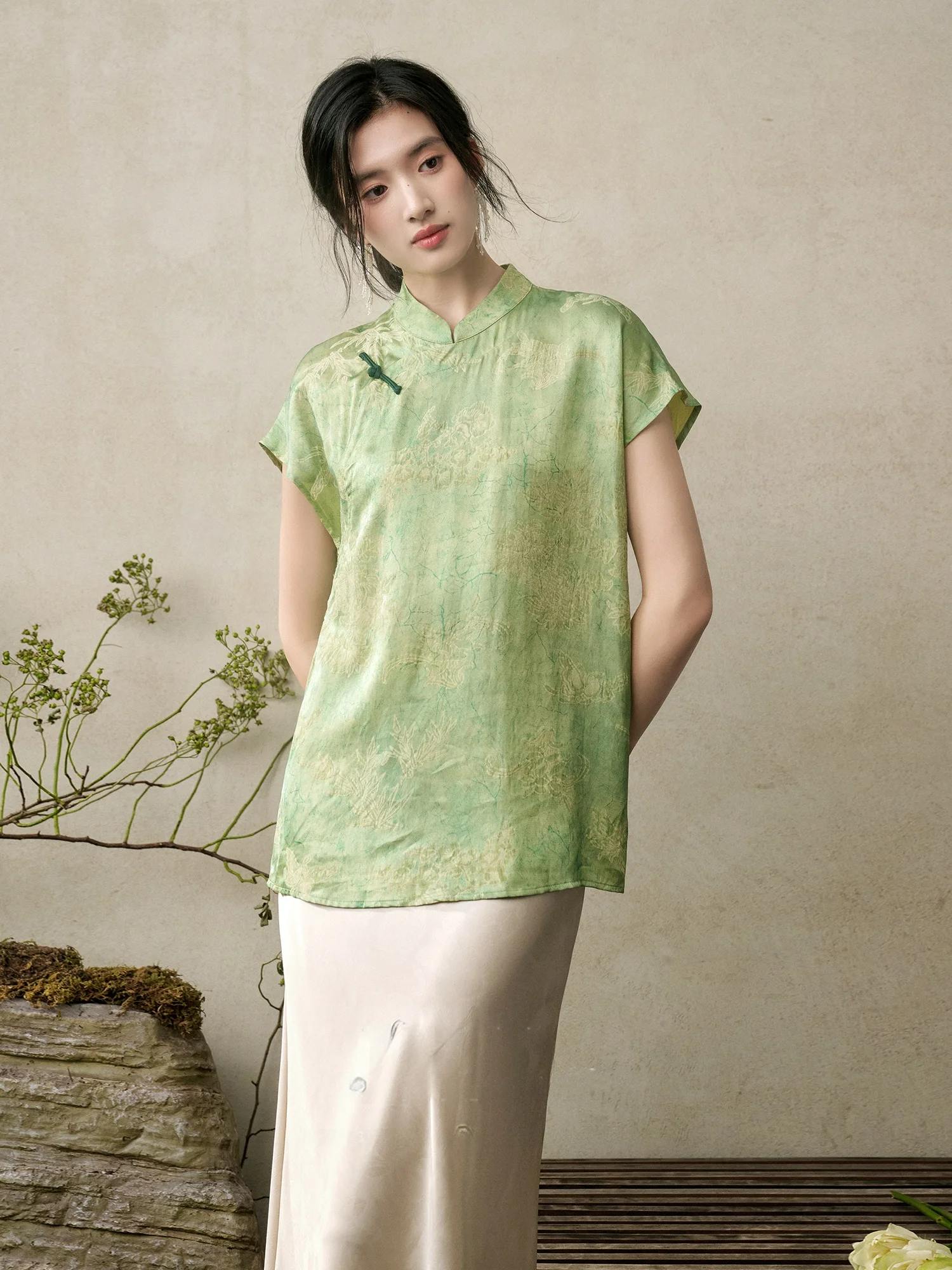 

Float Green Micro Silk Printed Shirt Thin Summer New Chinese Style Women's Loose Fit Short Sleeve Floral Patterned Button up