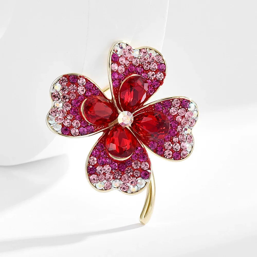 Four-leaf flower Exquisite Brooch for Women High-end Temperament Suit Accessories Pin Niche Design Party Office Coat Accessories